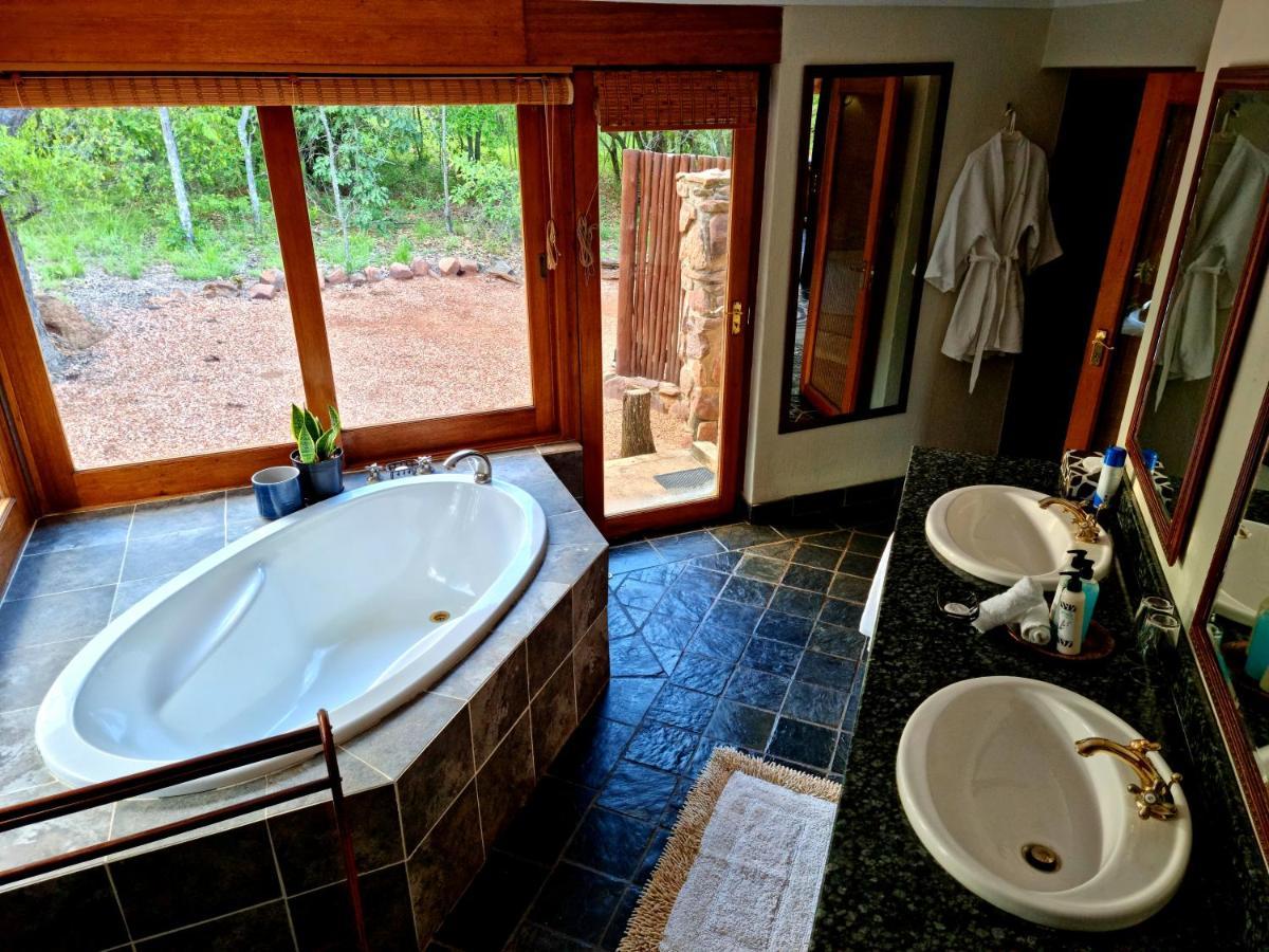 Sekala Private Game Lodge Welgevonden Vadrezervátum Kültér fotó